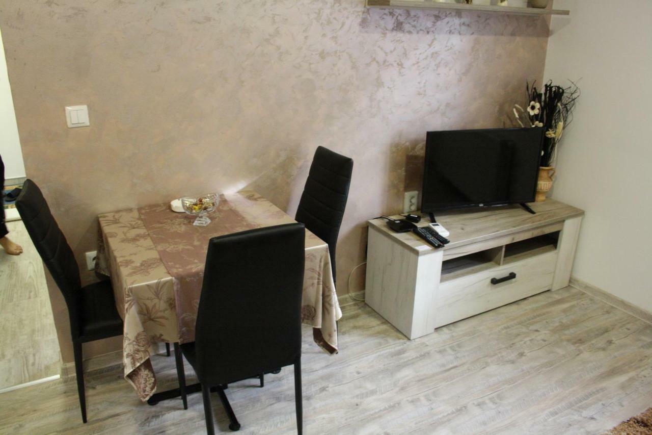 Apartmani Nikolic Βίσεγκραντ Εξωτερικό φωτογραφία